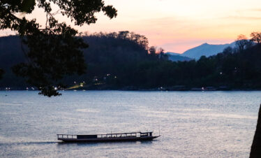 Vientaine-Vang Vieng-Luang prabang 5Days 4Nights